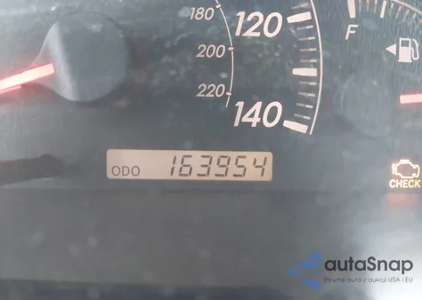 2005 Toyota Camry Le z USA, uszkodzony, nr VIN 4T1BE32K35U978160